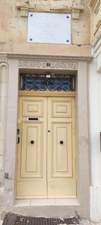 Fac- Falcon'S Nest Valletta Exterior photo